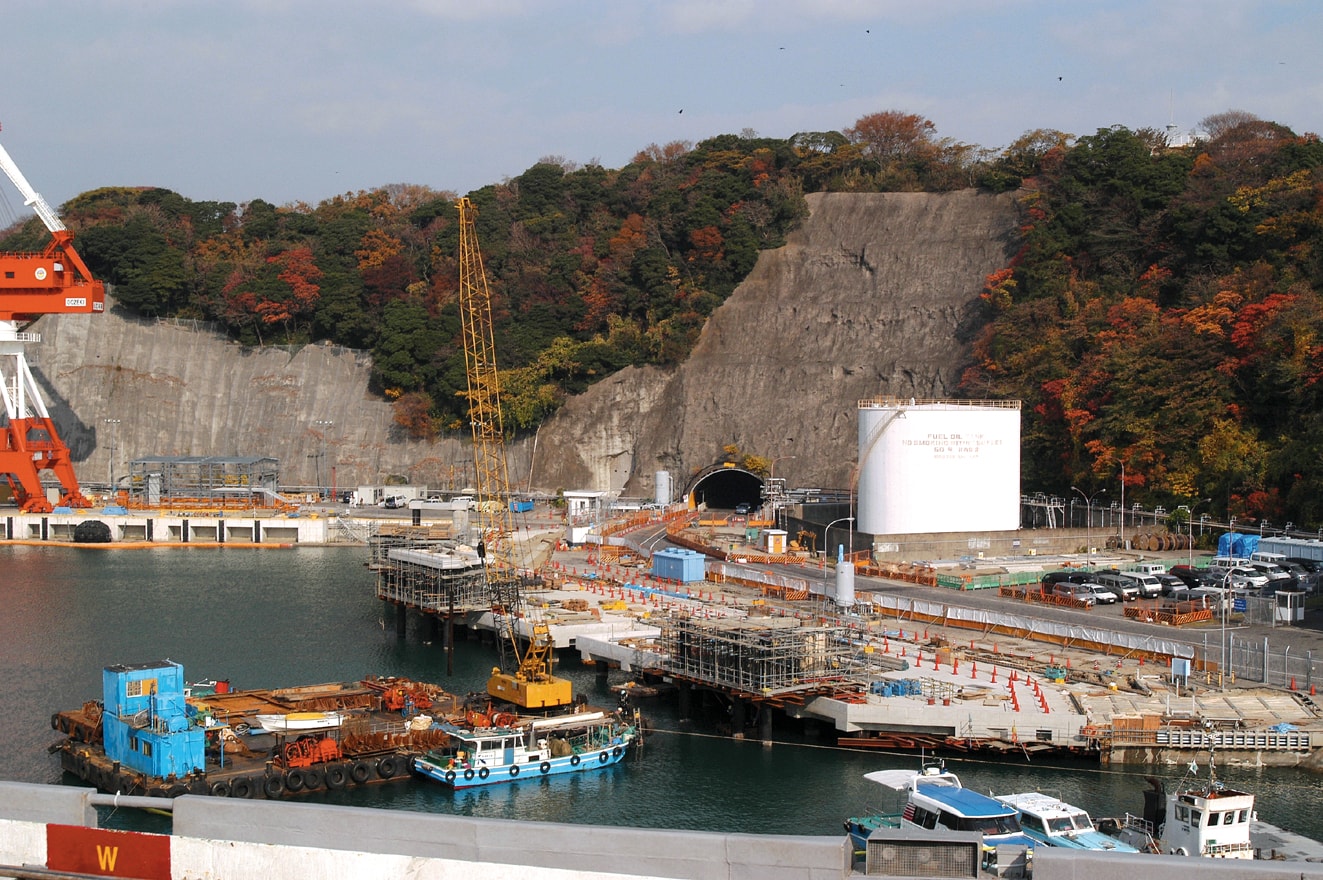 P-998横須賀米軍基地埠頭改修